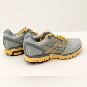 RARE NIKE LUNAR GLIDE LIVESTRONG SNEAKERS